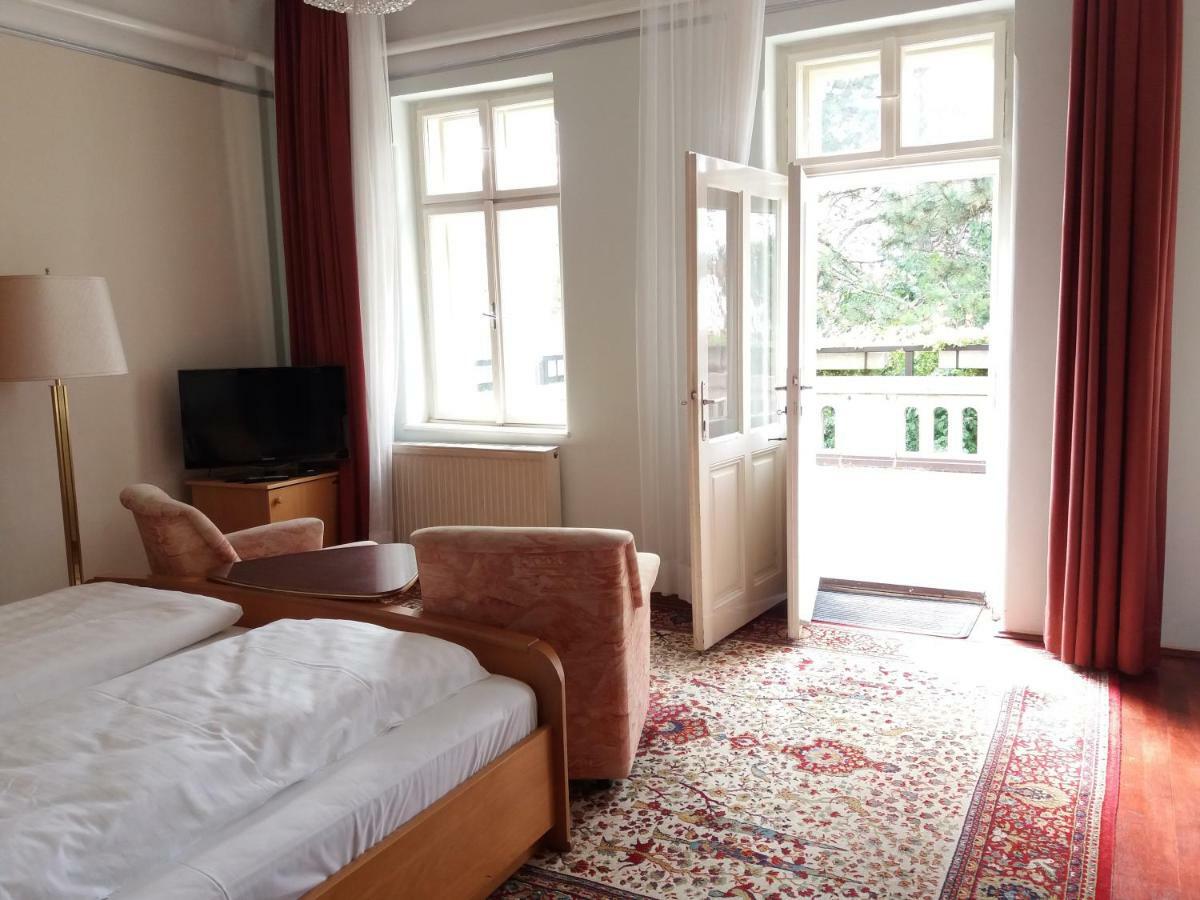 Pension Villa Inge バーデン エクステリア 写真
