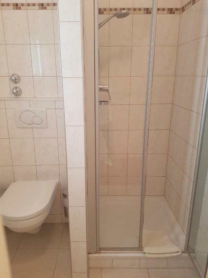Pension Villa Inge バーデン エクステリア 写真
