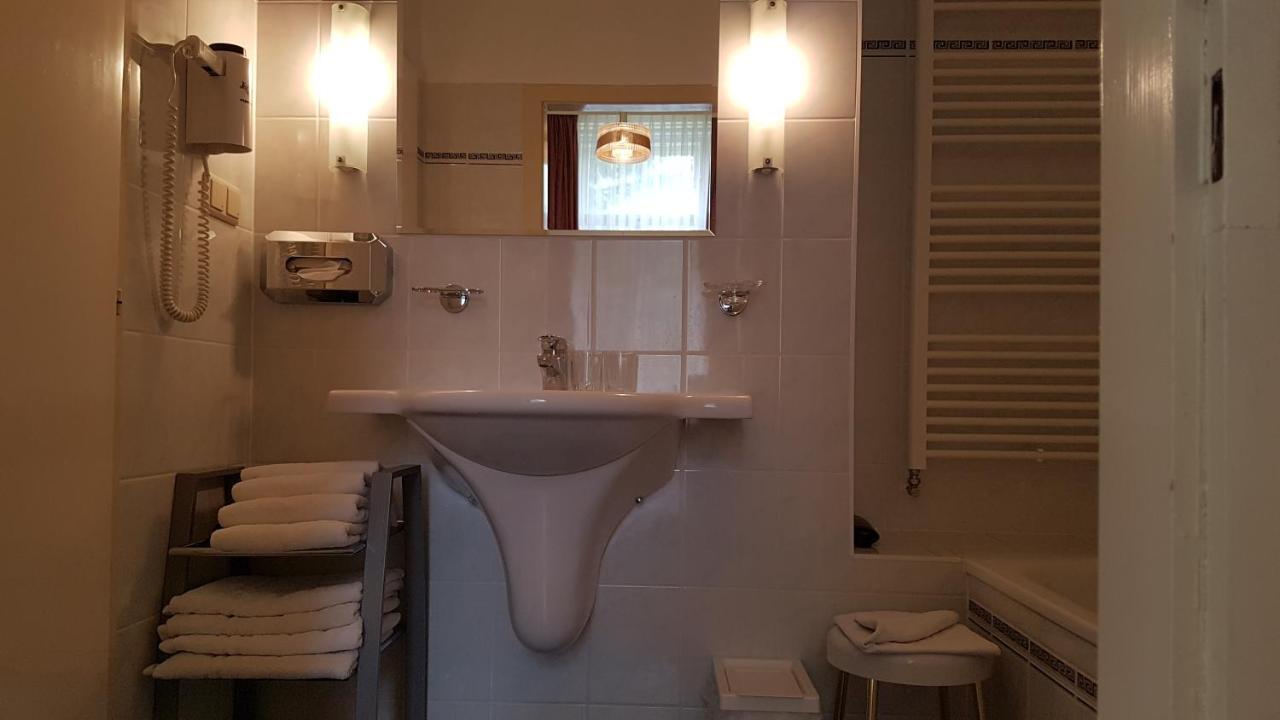 Pension Villa Inge バーデン エクステリア 写真